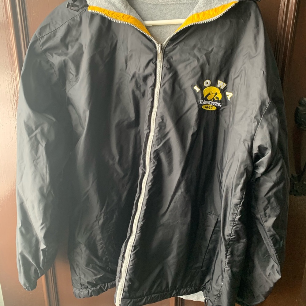 Men’s Sz Large Iowa Hawkeye Reversible Coat